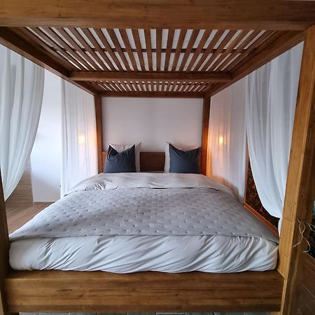 Le Cocoon - Jacuzzi, Sauna Et Piscine Privee Carpentras Exteriör bild