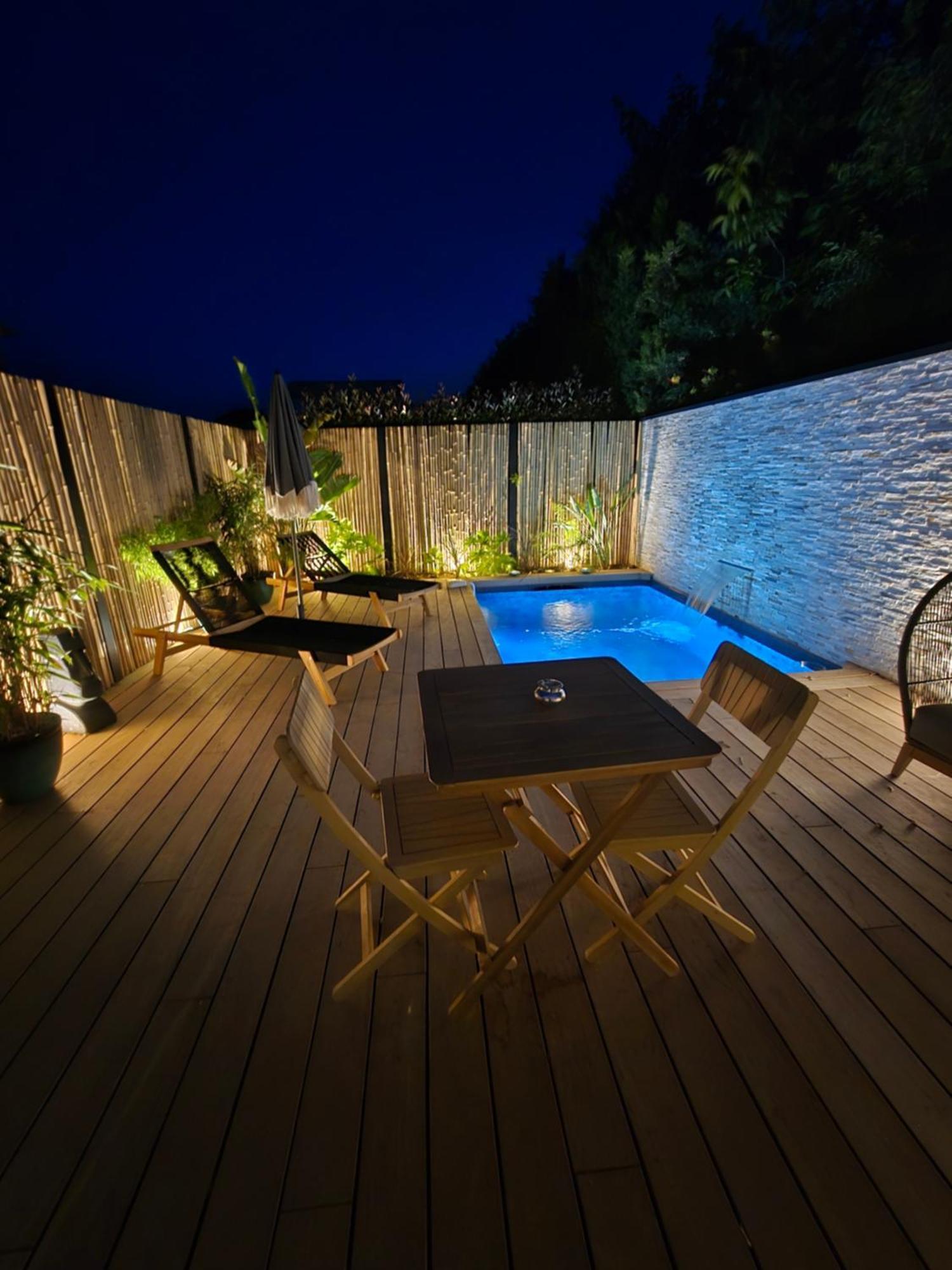 Le Cocoon - Jacuzzi, Sauna Et Piscine Privee Carpentras Exteriör bild